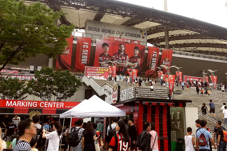运河城市的社区球场与青年队训练实拍(成功出售之后的两个选择)