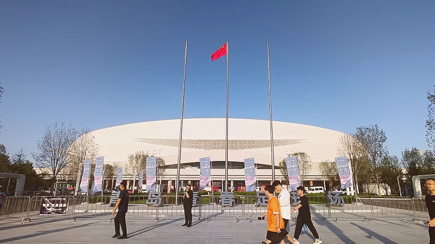 爱游戏官方网页版前线 换人时间点里的学问：为什么第六十分钟最常被讨论·更衣室白板